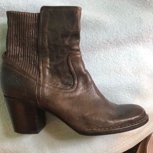 Frye Lucinda Scrunch